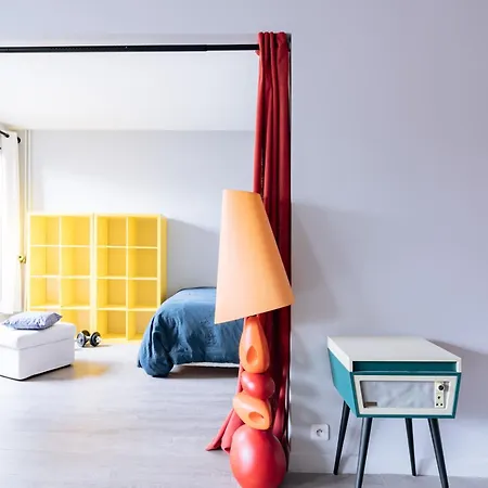Apartment Exuberant 1bd Near Canal Saint-martin! Paris