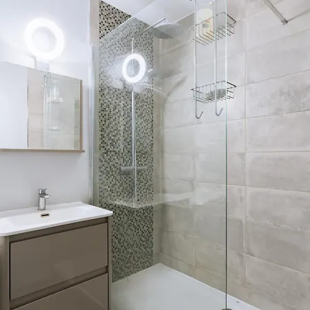 Daire Exuberant 1bd Near Canal Saint-martin! Paris